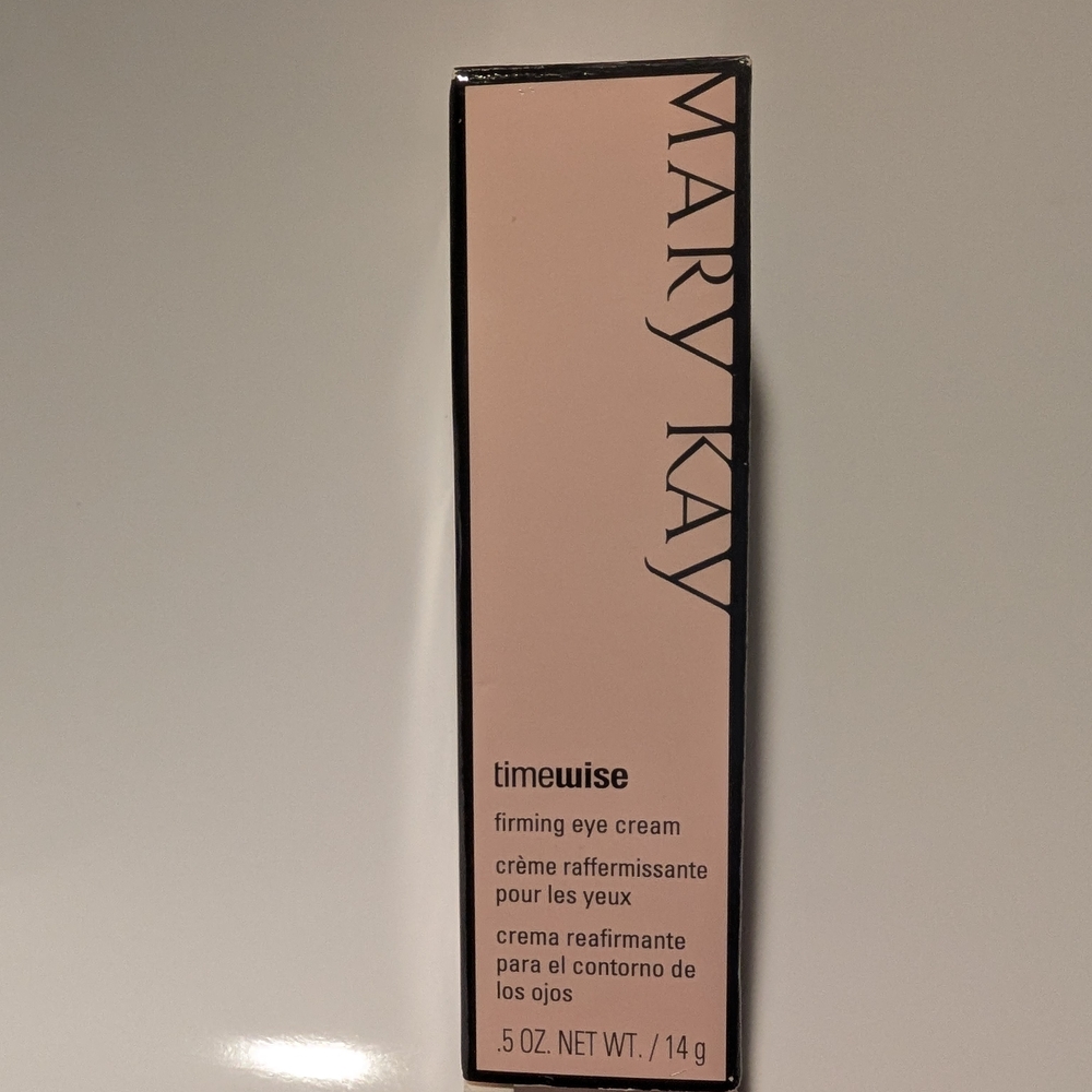 Mary Kay Lash Intensity Mascara Volumizing Lengthening Black